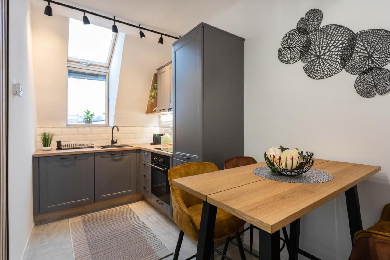 Design 1Bdr Loft Near Kvaternik Square Lägenhet Zagreb Exteriör bild
